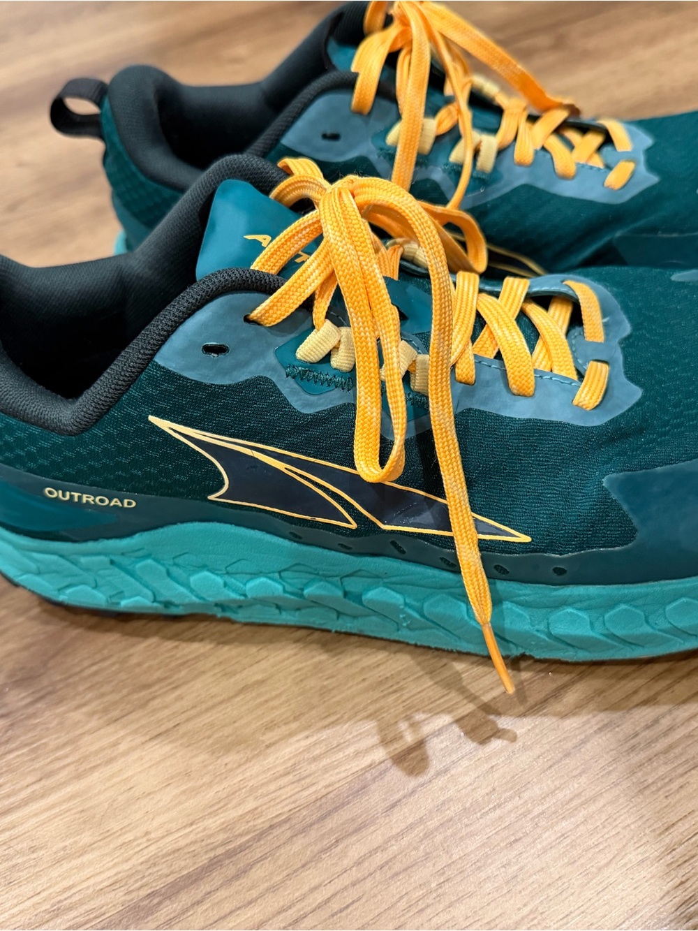 Altra Men's Teal Athletic Shoes with Yellow Laces - Picture 2 of 10